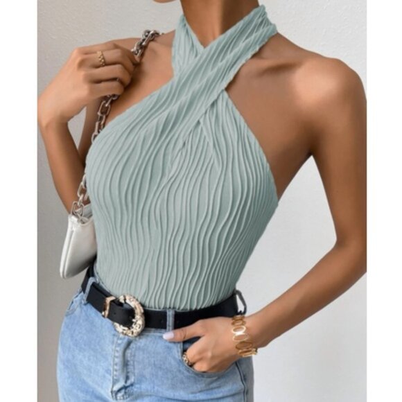 Boho white crisscross front halter top - Picture 4 of 15